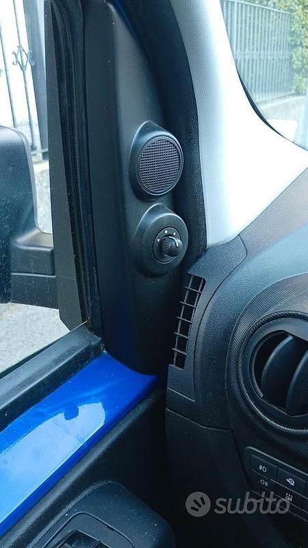 Usata Peugeot Bipper 75 CV (55 kW) 2016 Blu Monovolume
