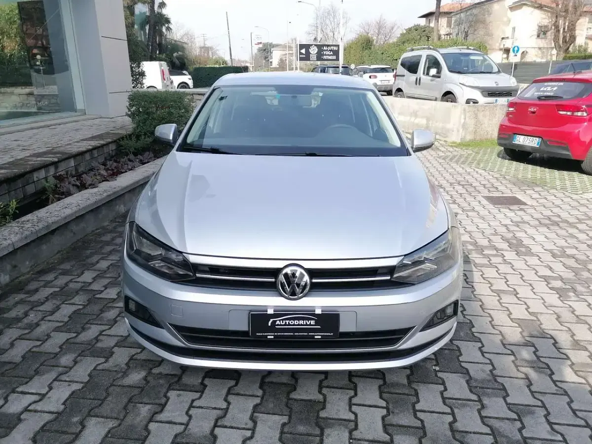 Usata VW Polo Comfortline 95 CV (69 kW) 2019 Argento Utilitaria