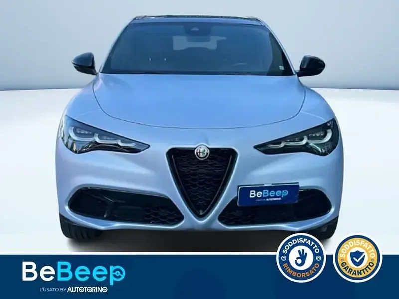 Usata Alfa Romeo Stelvio Competizione 280 CV (205 kW) 2023 Argento metallizzato SUV