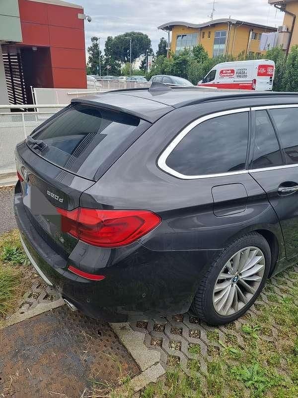 Usata BMW 520 Luxury Line 190 CV (139 kW) 2018 Nero Station wagon