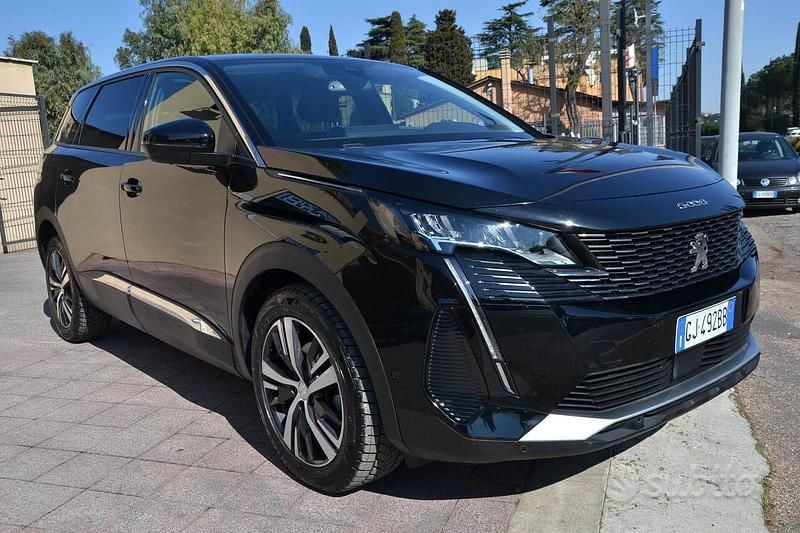 Usata Peugeot 5008 131 CV (96 kW) 2022 Nero SUV