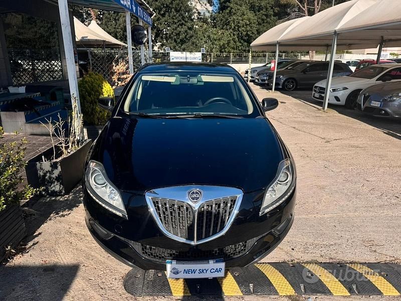 Usata Lancia Delta 120 CV (88 kW) 2010 Nero Utilitaria