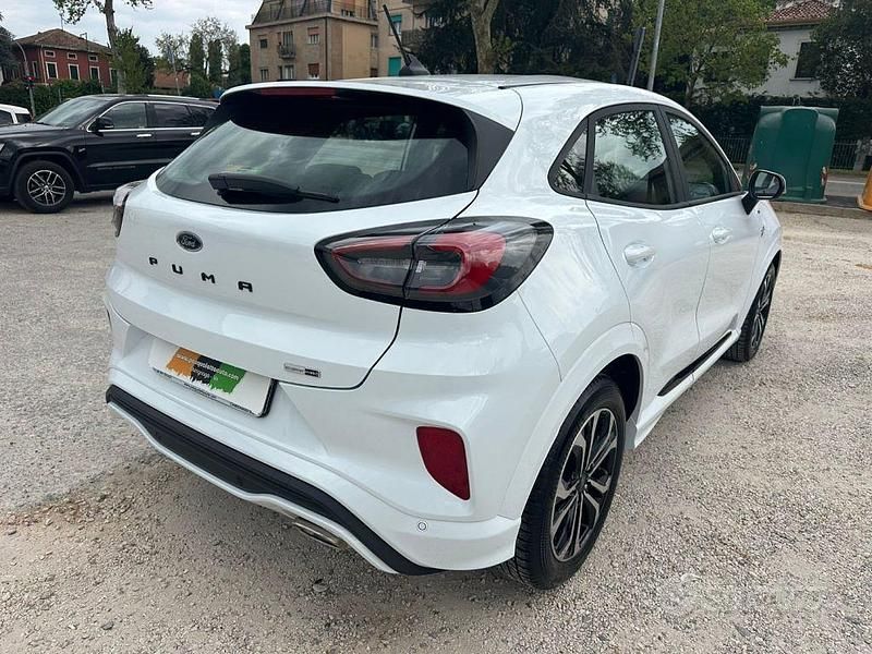 Second-hand Ford Puma ST-Line 125 CP (91 kW) 2022 Alb SUV