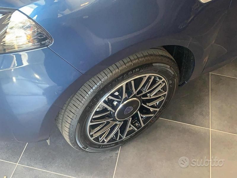 Usata Lancia Ypsilon S 69 CV (50 kW) 2024 Blu Utilitaria