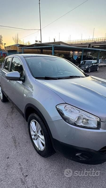 Usata Nissan Qashqai Acenta 2013 Grigio SUV