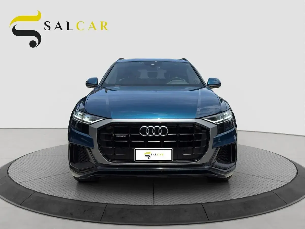 Usata Audi Q8 S-Line 231 CV (169 kW) 2020 Blu SUV