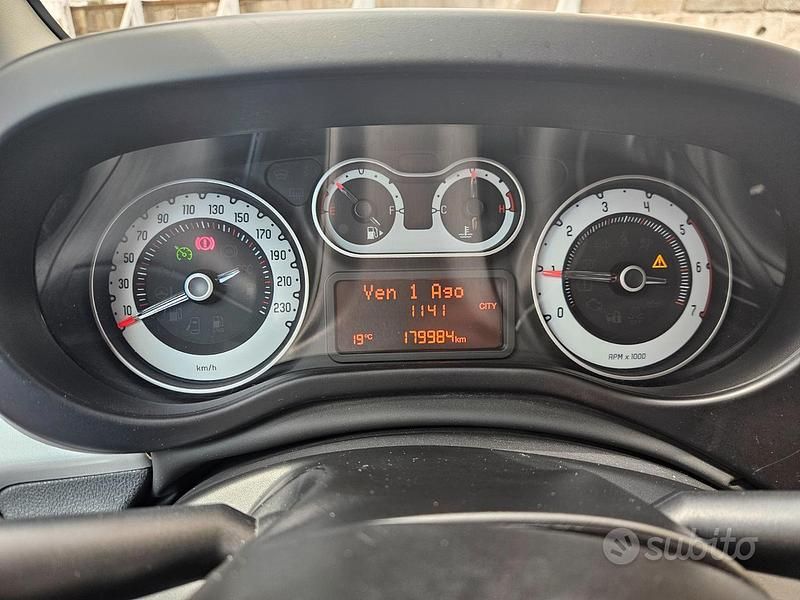 Usata Fiat 500L Pop Star 95 CV (69 kW) 2016 Grigio Monovolume