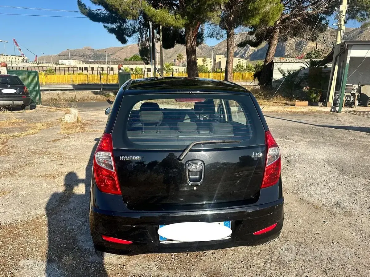 Usata Hyundai i10 Classic 69 CV (50 kW) 2012 Nero Utilitaria