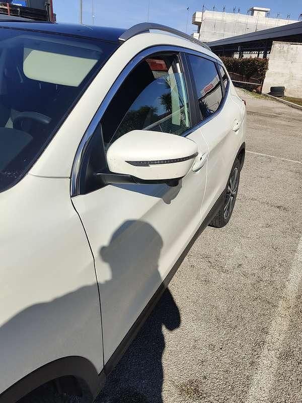 Usata Nissan Qashqai N-Connecta 116 CV (85 kW) 2019 Bianco SUV