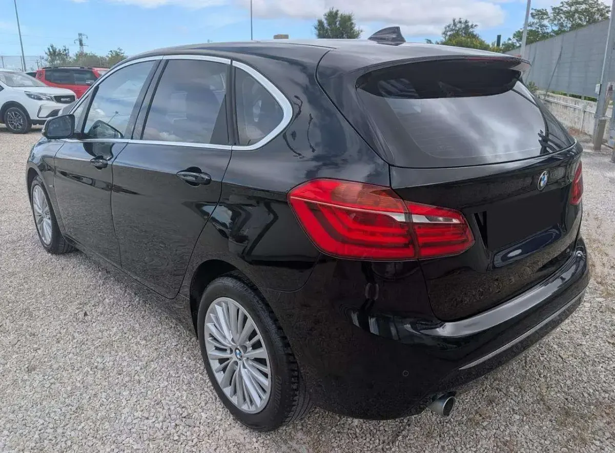 Usata BMW 216 Active Tourer Luxury Line 116 CV (85 kW) 2018 Nero Monovolume