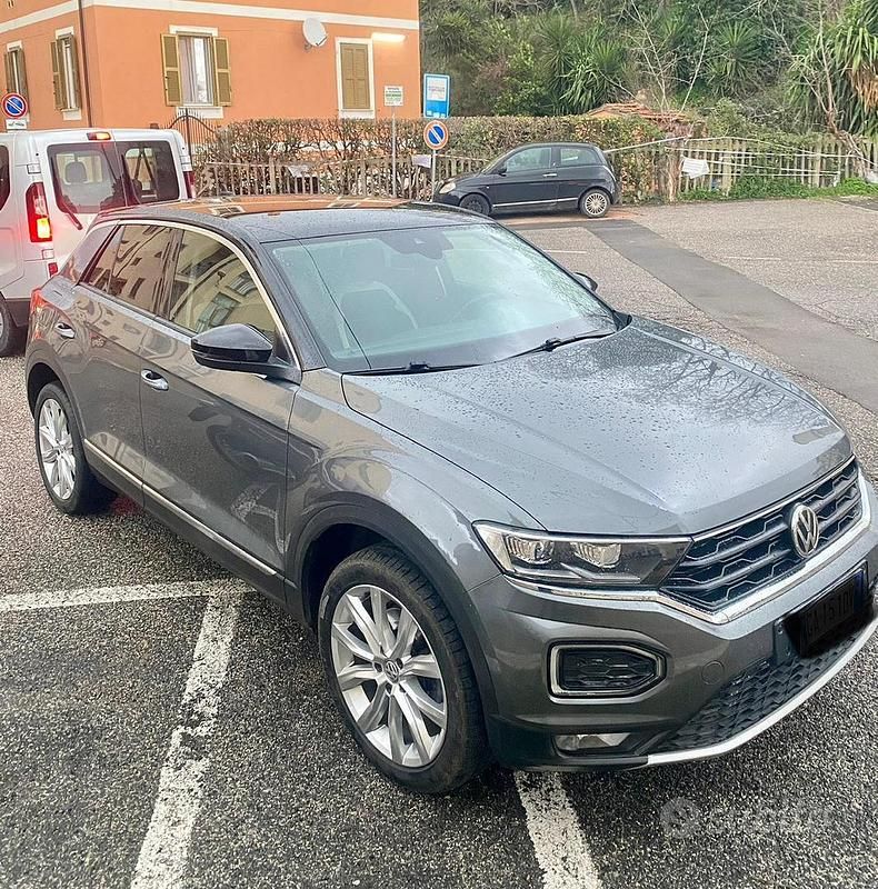 Usata VW T-Roc 150 CV (110 kW) 2020 Grigio SUV