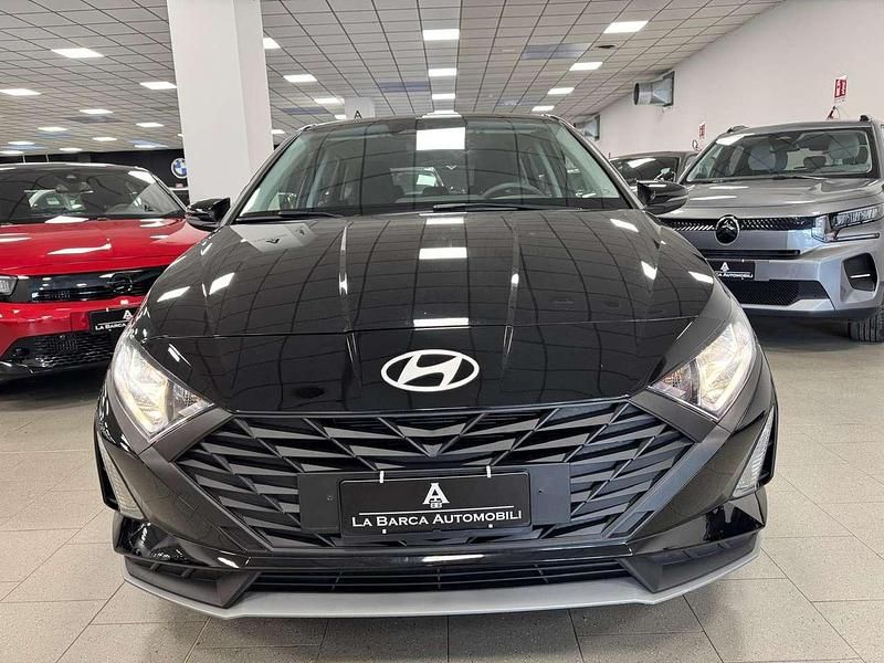 Usata Hyundai i20 84 CV (61 kW) 2023 Blu/azzurro Utilitaria
