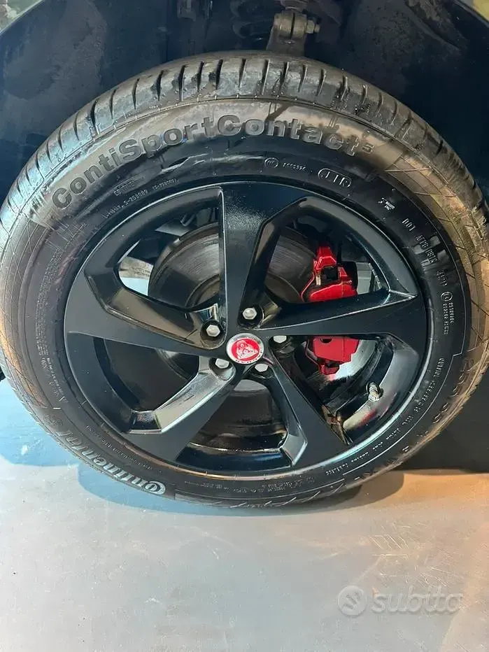 Usata Jaguar F-Pace 180 CV (132 kW) 2018 Nero SUV