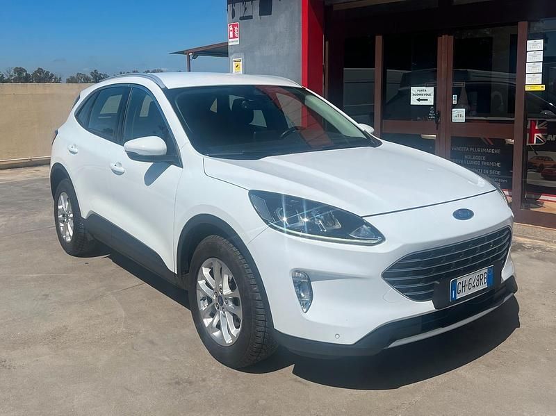 Usata Ford Kuga 120 CV (88 kW) 2022 Bianco SUV