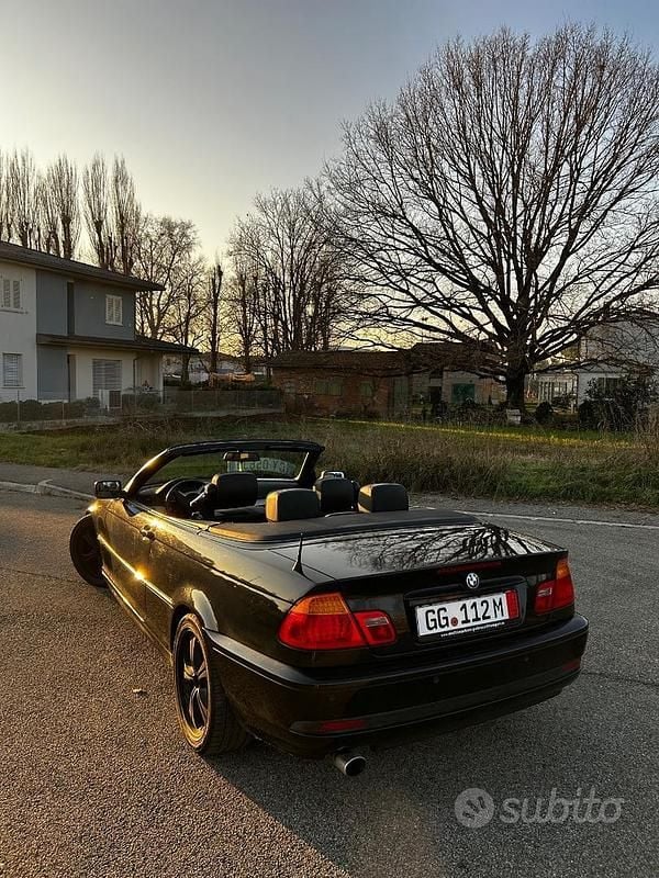 Usata BMW 318 Cabriolet M Sport 143 CV (105 kW) 2004 Nero Cabrio