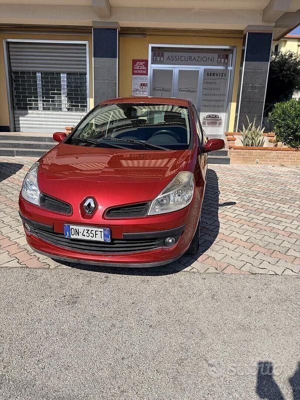 Usata Renault Clio II 85 CV (62 kW) 2008 Nero Berlina