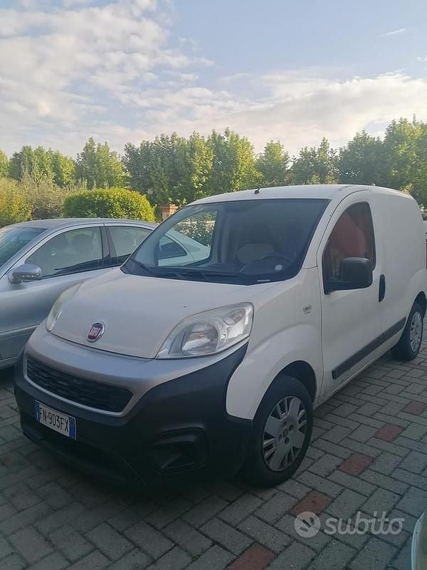 Bianco Usata 2018 Fiat Fiorino Furgone | 9950 € (Buon prezzo) - Immagine 1/4