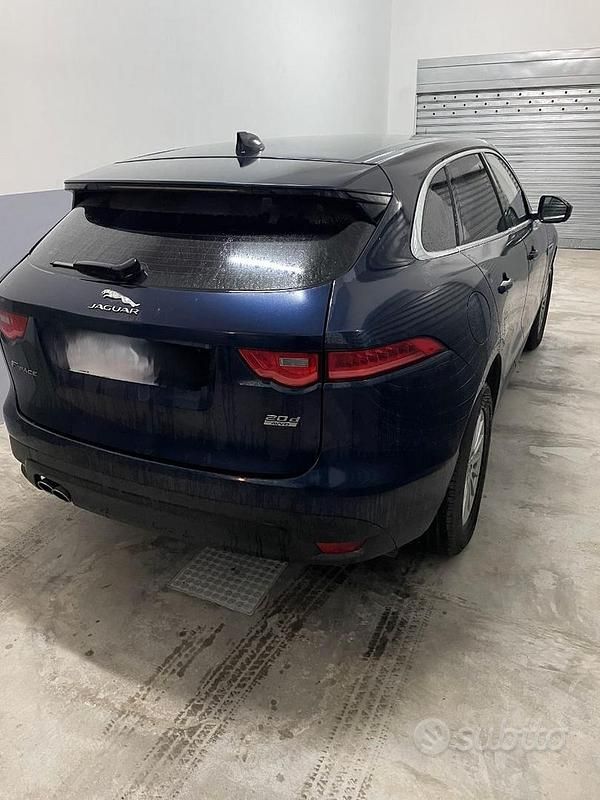 Usata Jaguar F-Pace 180 CV (132 kW) 2017 Blu SUV