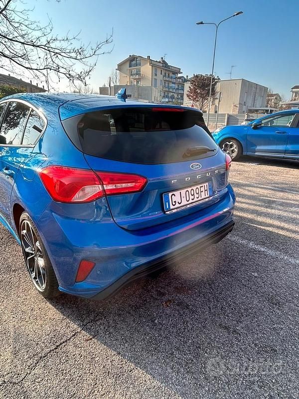 Usata Ford Focus ST-Line 2022 Blu Berlina