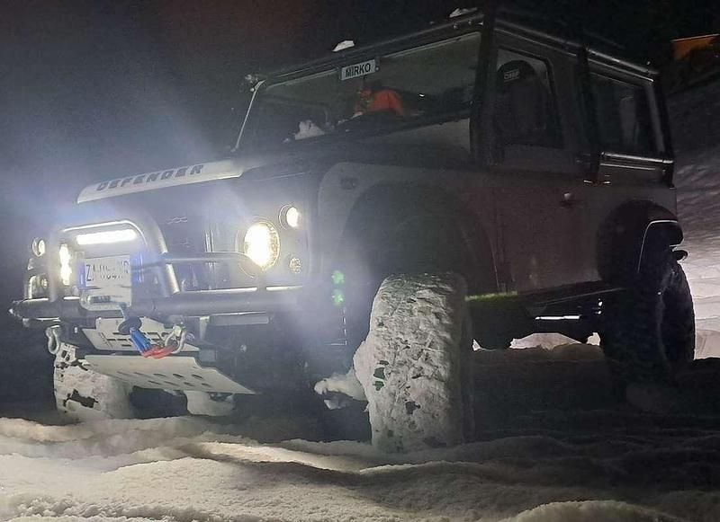 Usata Land Rover Defender 122 CV (89 kW) 2015 SUV