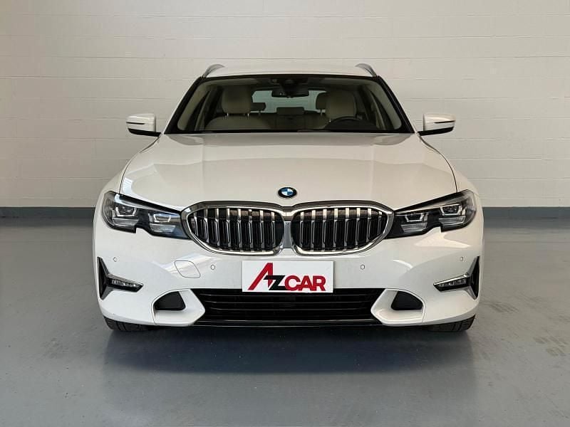 Usata BMW 320e Luxury Line 190 CV (139 kW) 2020 Beige Station wagon