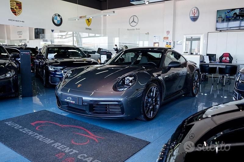 Usata Porsche 911 Carrera 385 CV (283 kW) 2021 Nero Coupé