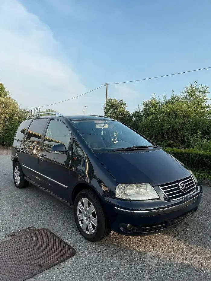 Usata VW Sharan 116 CV (85 kW) 2008 Blu Monovolume