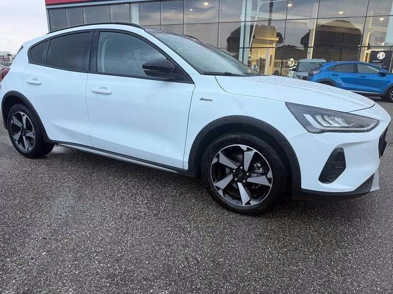 Usata Ford Focus Active 125 CV (91 kW) 2023 Bianco Berlina