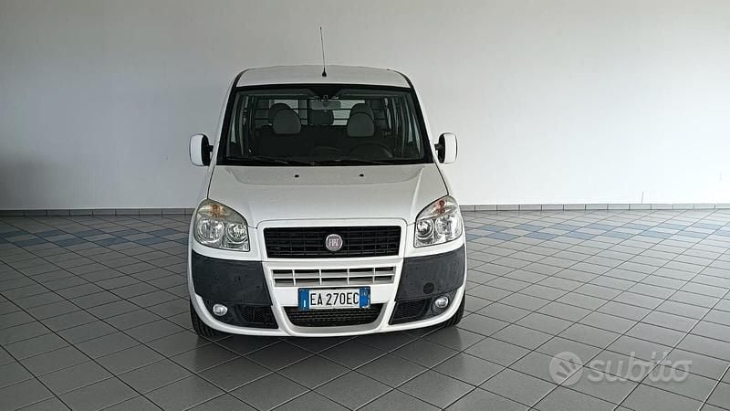 Usata Fiat Doblò Active 74 CV (54 kW) 2010 Bianco Monovolume