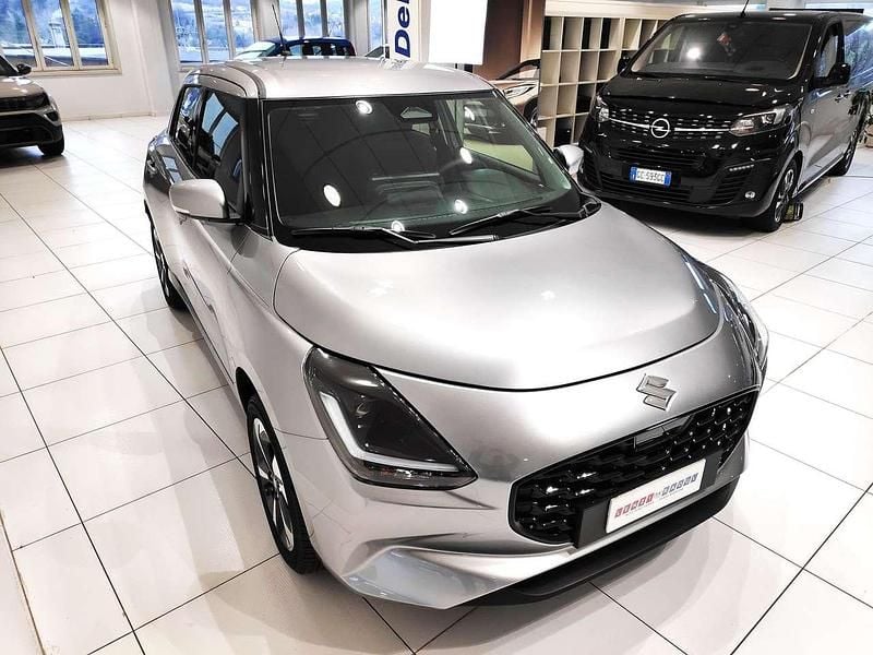 Nuova Suzuki Swift 83 CV (61 kW) 2026 Argento Utilitaria