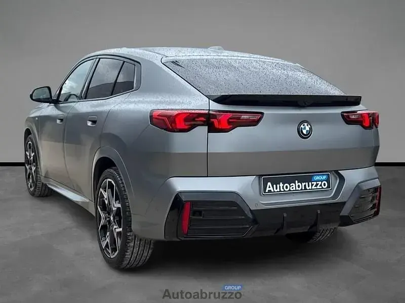 Begagnad BMW X2 M Sport 150 HK (110 kW) 2024 Grå SUV