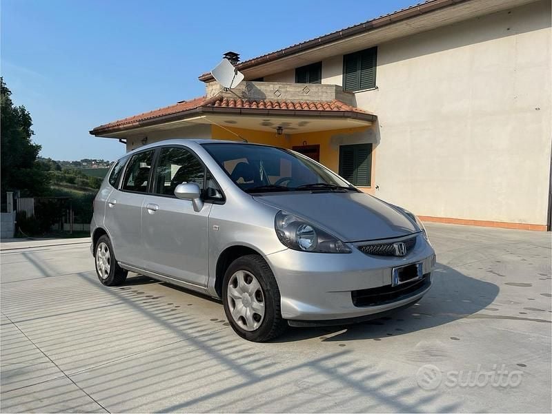 VENDUTO Usata 2005 Honda Jazz 78 CV Due volumi – Abruzzo (Privato - Main Image