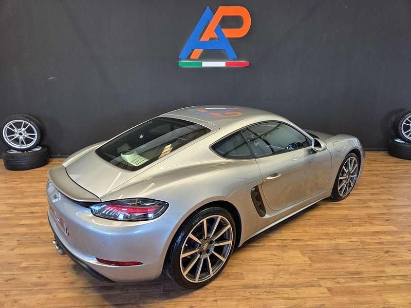 Usata Porsche 718 Cayman 300 CV (220 kW) 2018 Argento Coupé