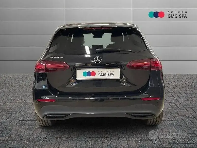 Usata Mercedes B180 Advanced Plus 116 CV (85 kW) 2023 Nero Utilitaria