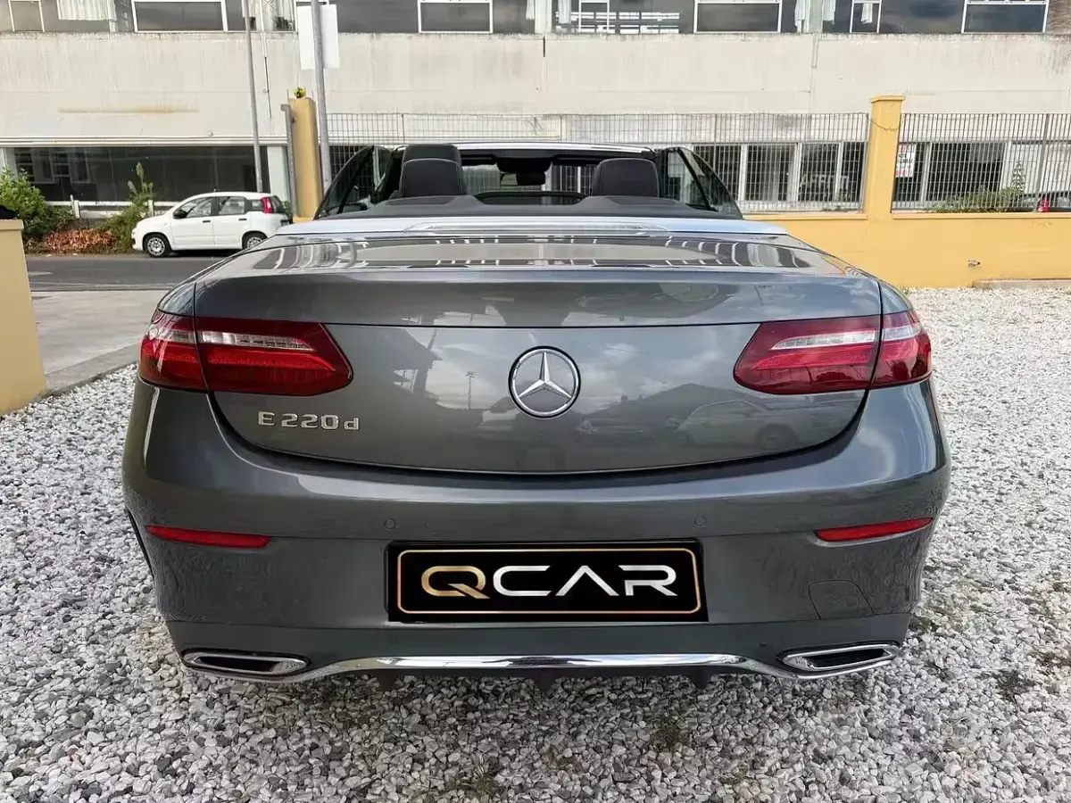 Usata Mercedes E220 Premium Plus 194 CV (142 kW) 2018 Grigio Cabrio