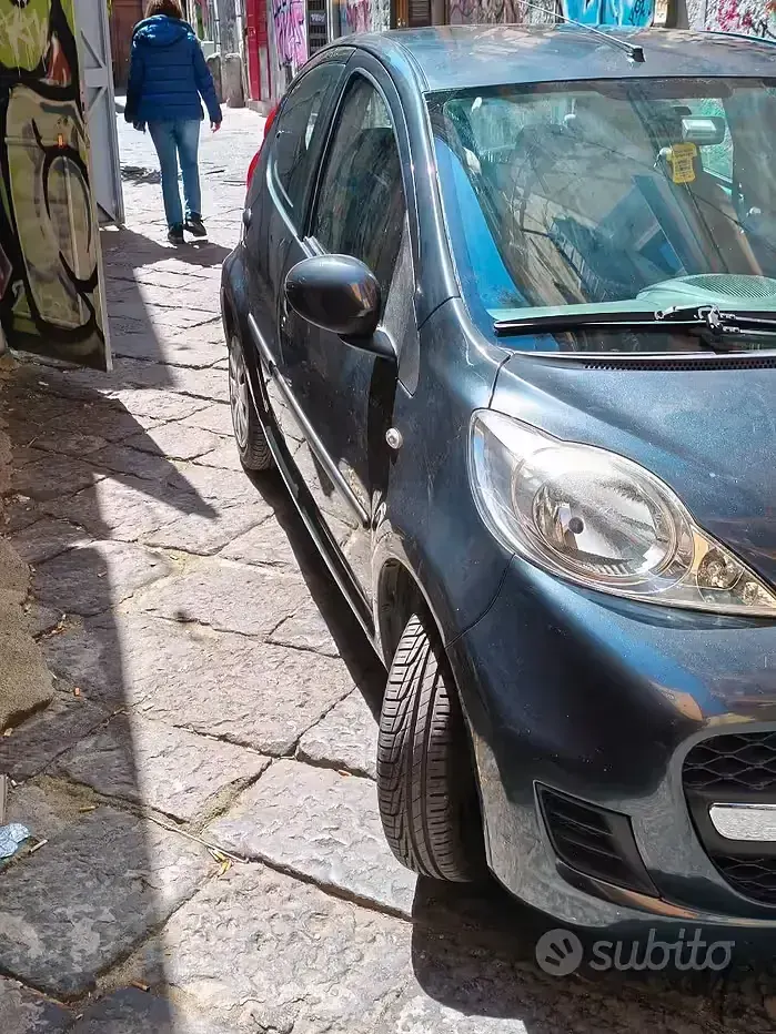 Usata Peugeot 107 68 CV (50 kW) 2009 Utilitaria