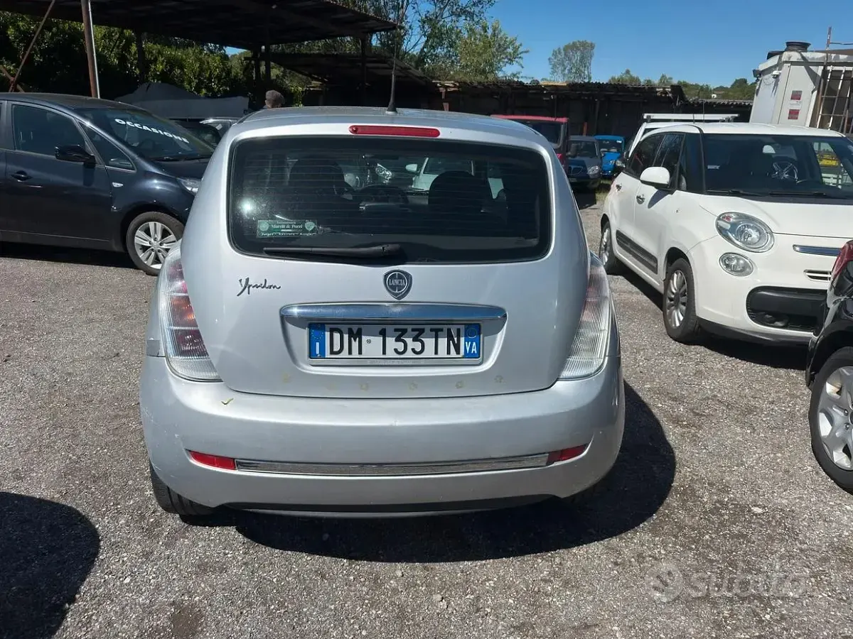 Usata Lancia Ypsilon 60 CV (44 kW) 2008 Grigio Utilitaria