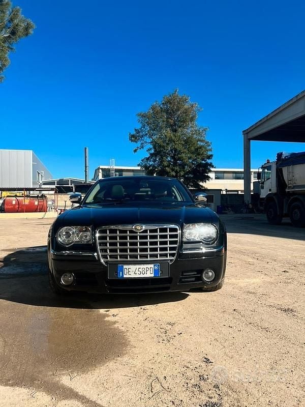 Usata Chrysler 300C 218 CV (160 kW) 2006 Nero Berlina