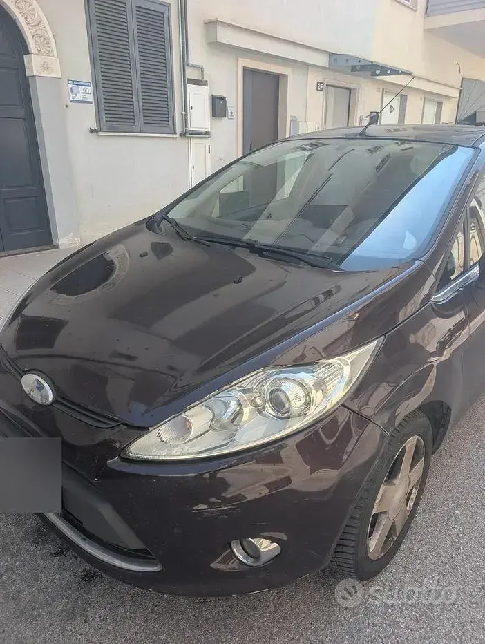Usata Ford Fiesta Titanium 68 CV (50 kW) 2009 Berlina