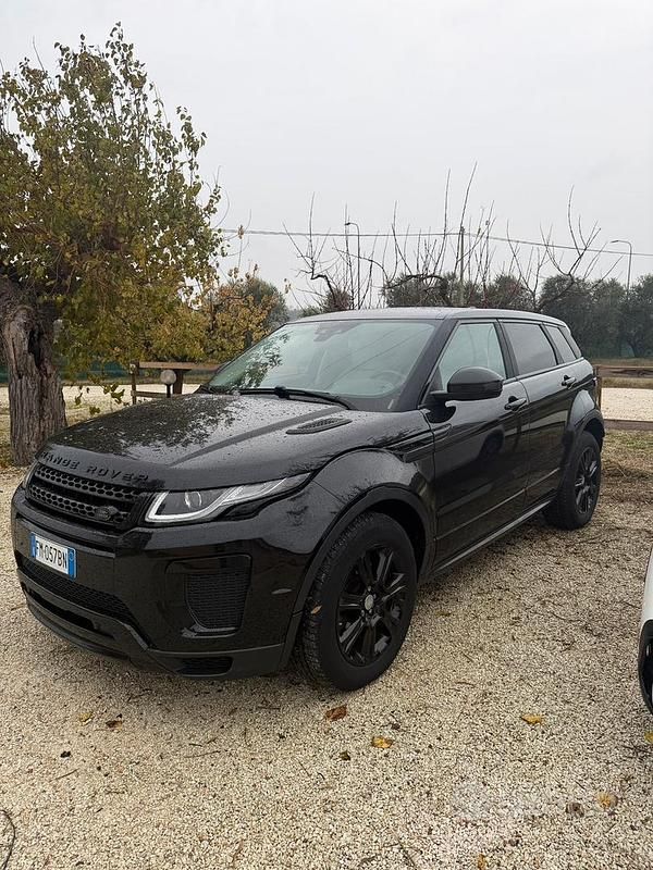 Usata Land Rover Range Rover evoque HSE Dynamic 150 CV (110 kW) 2017 Nero SUV