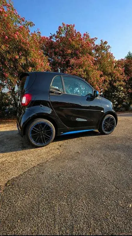 Usata Smart ForTwo Electric Drive Brabus 60 kW (82 CV) 2019 Nero Utilitaria