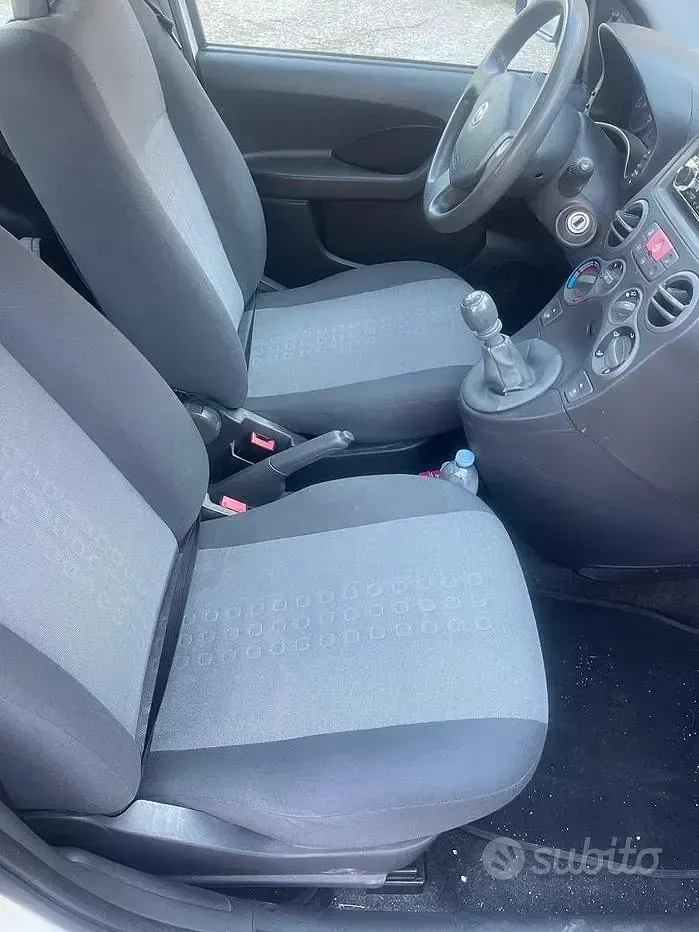 Usata Fiat Panda 75 CV (55 kW) 2012 Utilitaria