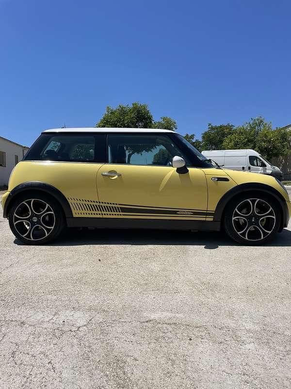 Usata Mini Cooper 116 CV (85 kW) 2003 Utilitaria