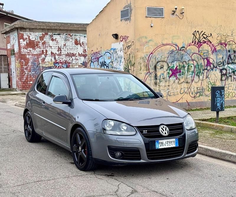 Usata VW Golf VI GT 140 CV (102 kW) 2008 Grigio Utilitaria