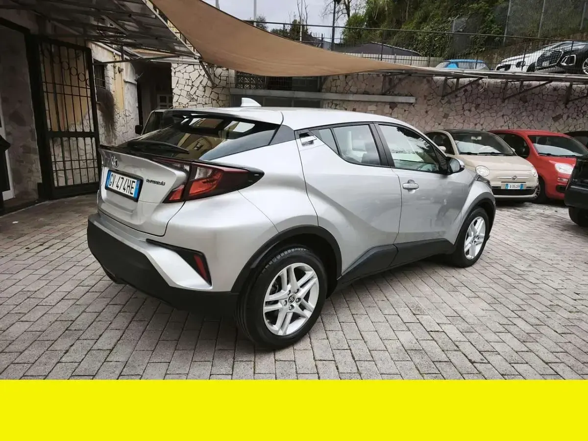 Usata Toyota C-HR 98 CV (72 kW) 2024 Other SUV