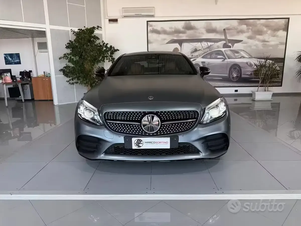 Usata Mercedes C220 Premium Plus 194 CV (142 kW) 2018 Grigio Coupé