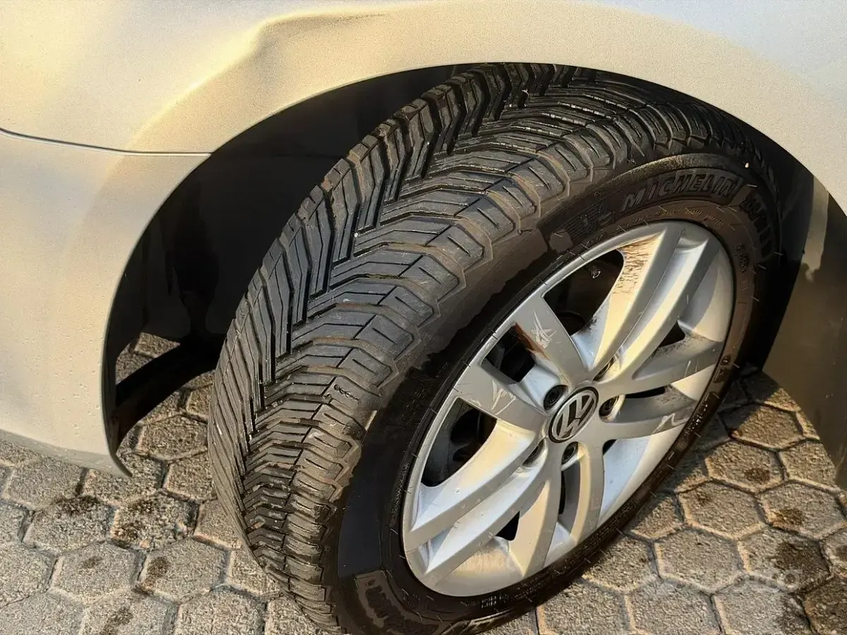 Usata VW Golf VI Trendline 140 CV (102 kW) 2009 Grigio Utilitaria