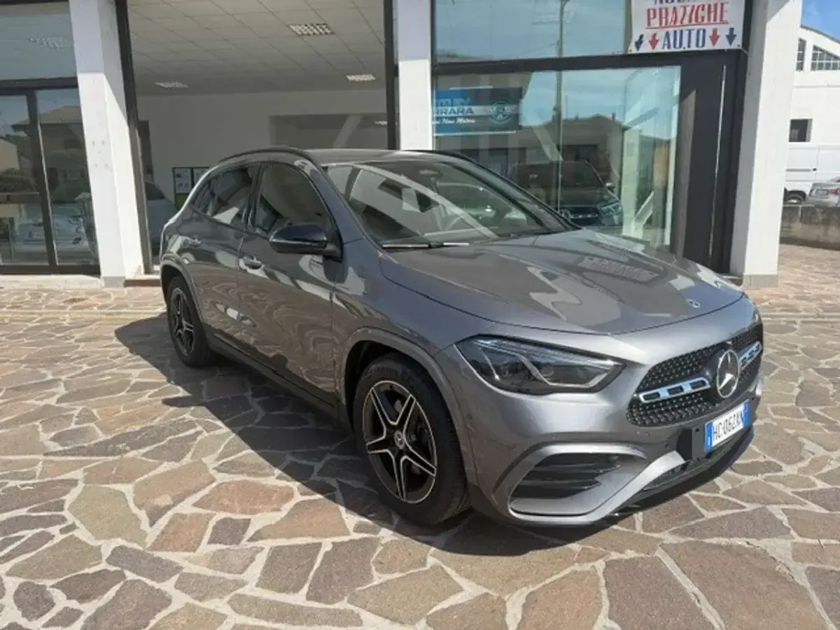 Nuova Mercedes GLA200 Advanced 150 CV (110 kW) 2026 Grigio SUV