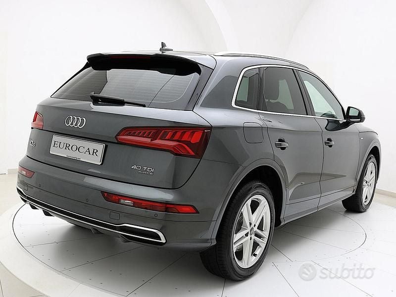 Usata Audi Q5 S-line plus 190 CV (139 kW) 2019 Grigio SUV