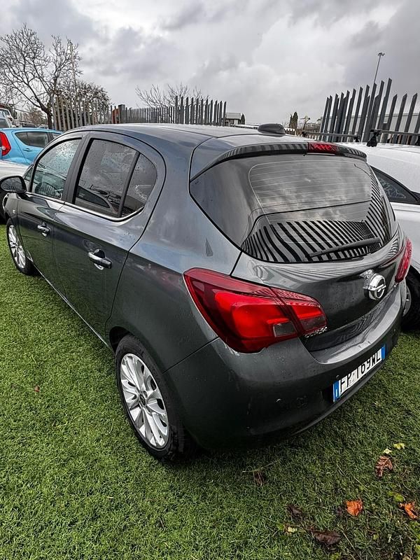 Usata Opel Corsa 74 CV (54 kW) 2018 Grigio Utilitaria